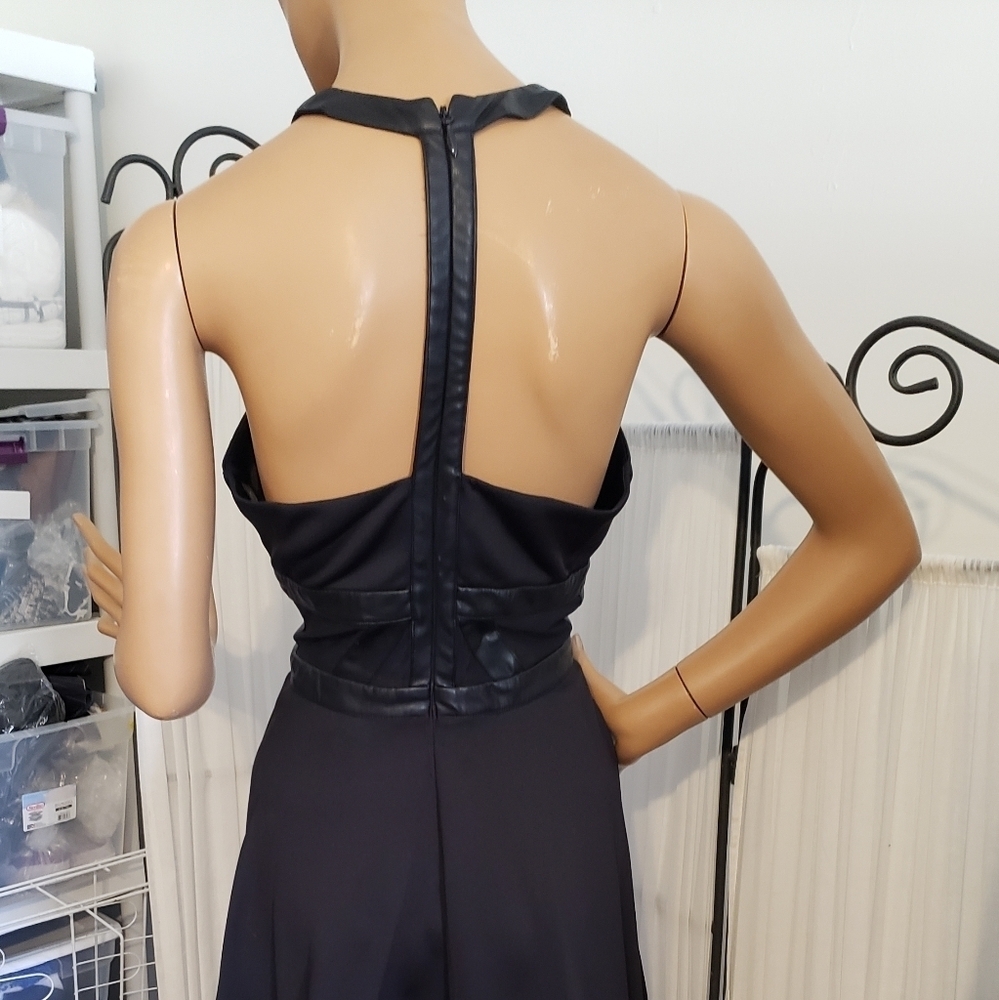 - Bebe black dress with faux leather trim size 8 #021 - Picture 4 of 15